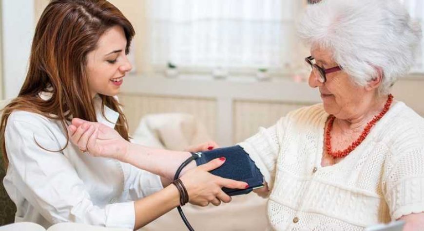 Why Home Nursing Is Ideal for Elderly Patients