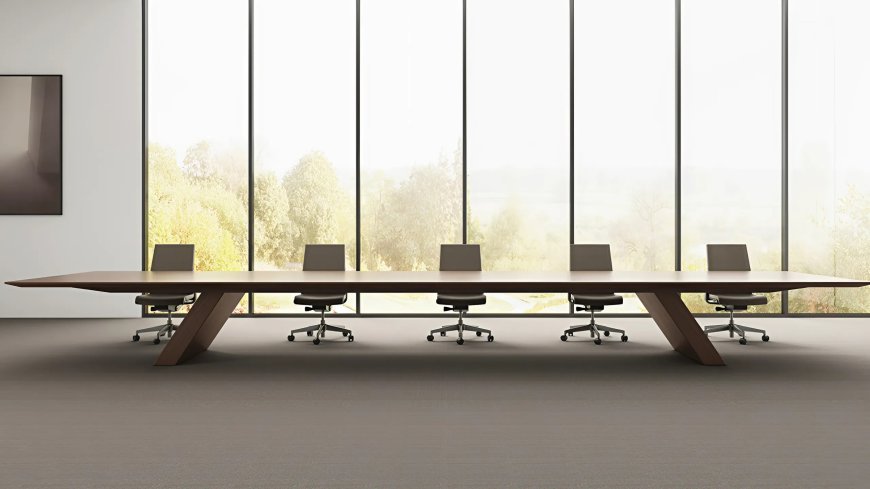 How Does Climate in Dubai Affect the Choice of Office Furniture Materials?