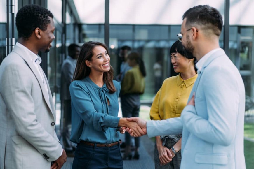Why Every Smart Business Needs an Employee Onboarding Solution in 2025