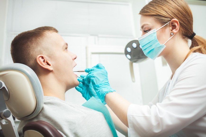 Why Dentists Recommend Regular Oral Cancer Screening