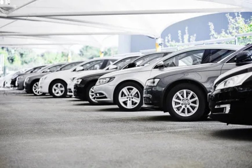Exploring the Best Luxury Car Rental Companies for a Premium Dubai Experience